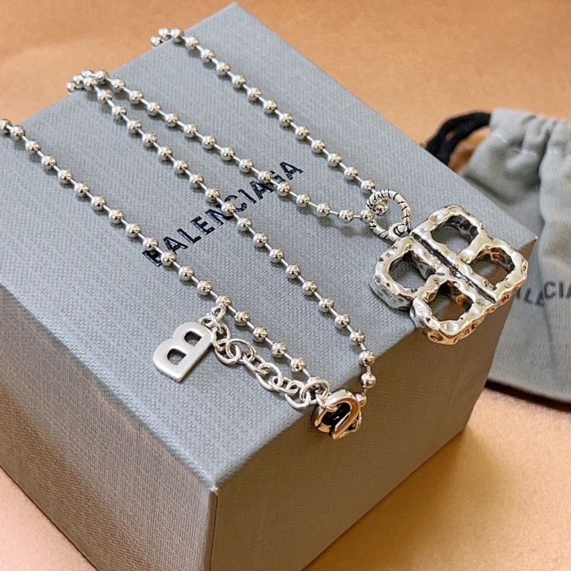 Ba1en*iaga necklaces